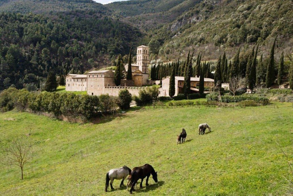 Authentic Villa Surrounded By Nature Terni Extérieur photo
